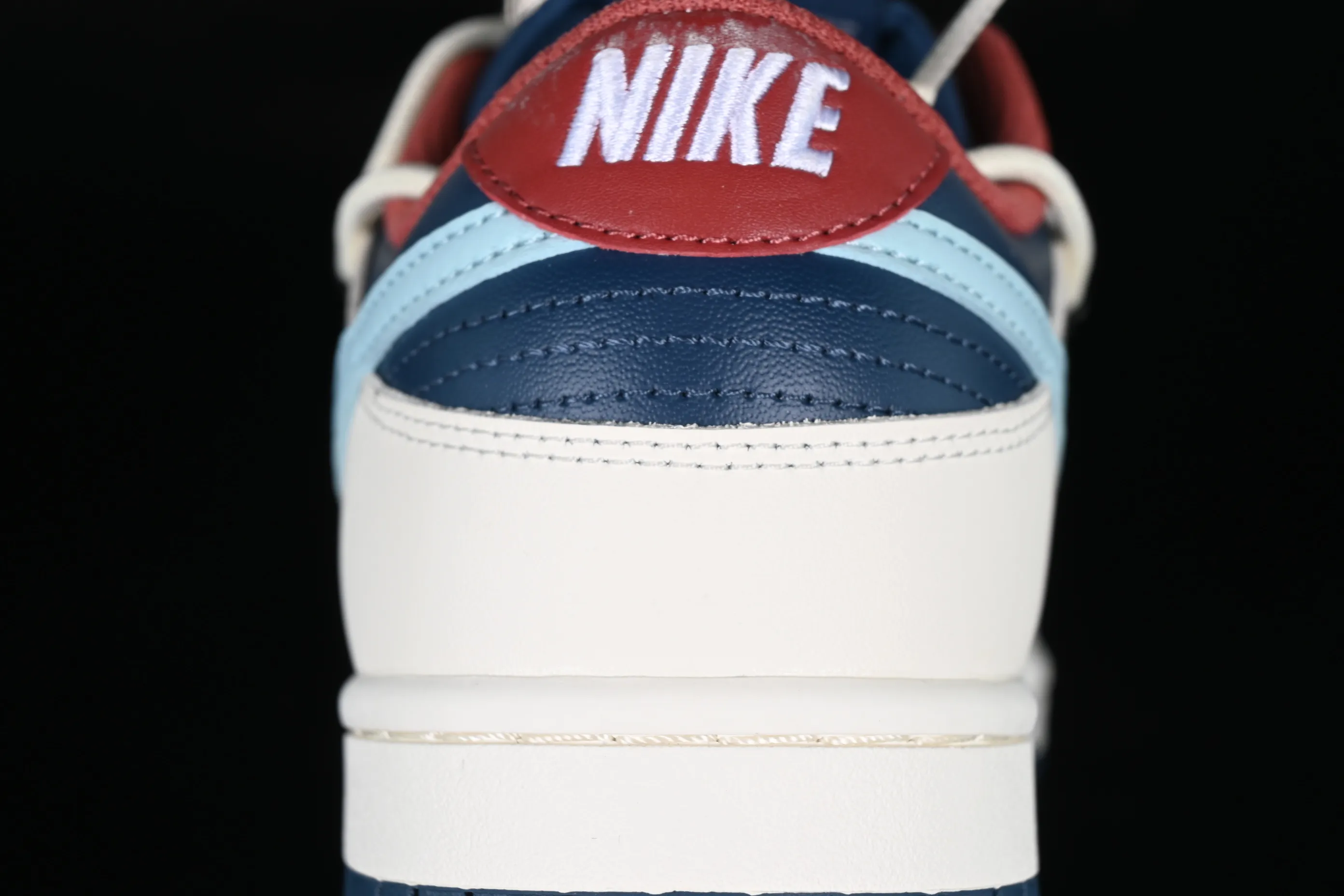 All categories Nk SB Dunk series Nk SB Dunk Low low-top sneakers J version Nk Dunk Low Retro customized version deconstructed strap low-top casual sneakers DD1503-602